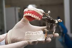 Finding the Best Dental Lab Near Me for Personalized Dental Solutions